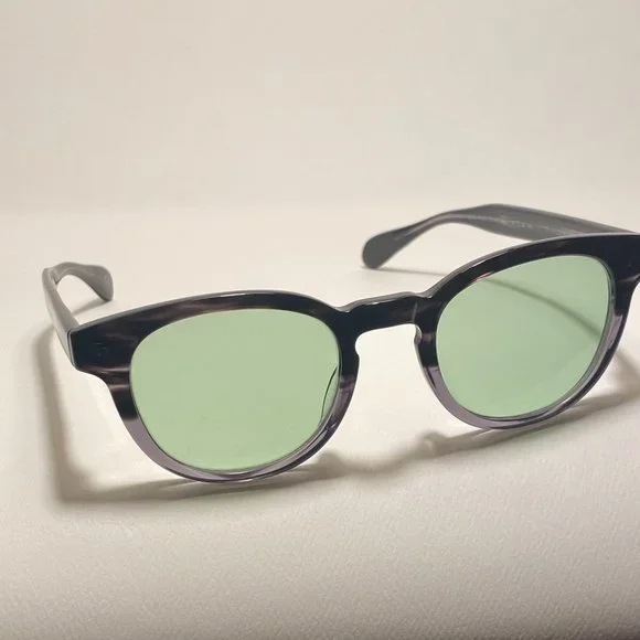 OLIVER PEOPLES Sunglasses